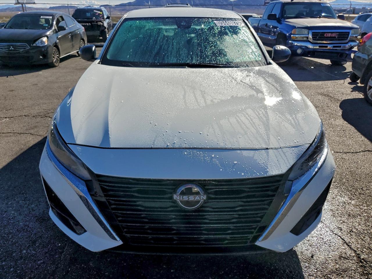 Nissan Altima Sv Image 4