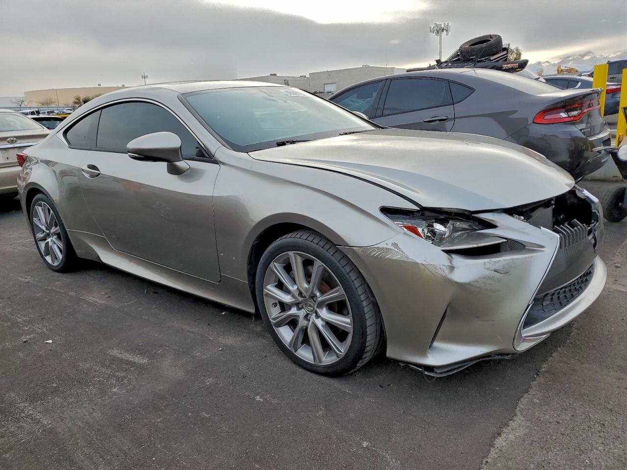 Lexus Rc 200t Image 4