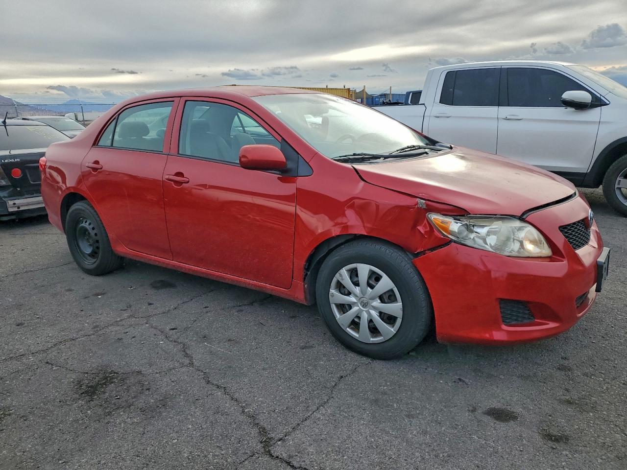 Toyota Corolla Base Image 9