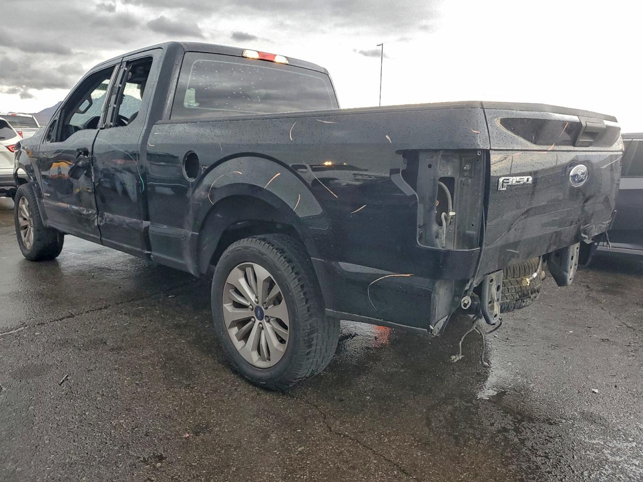 Ford F-150 Super Cab Image 7