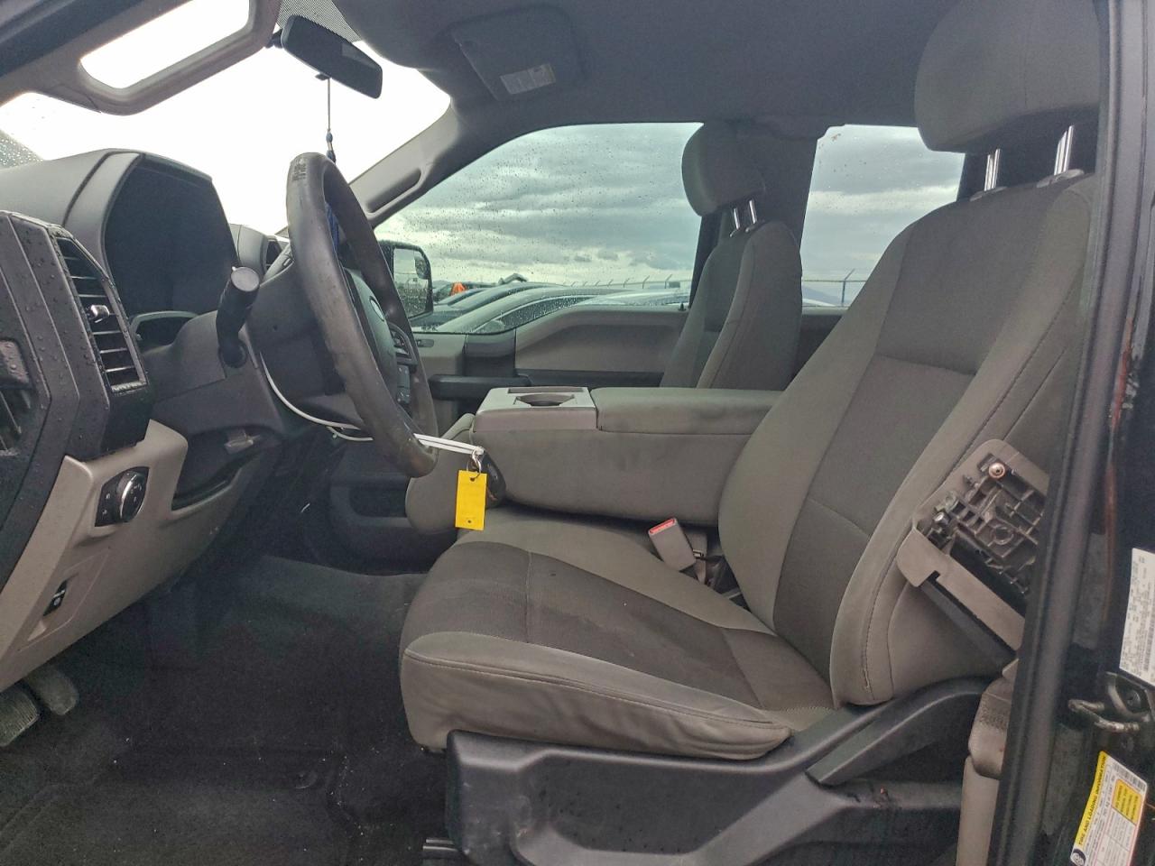 Ford F-150 Super Cab Image 10