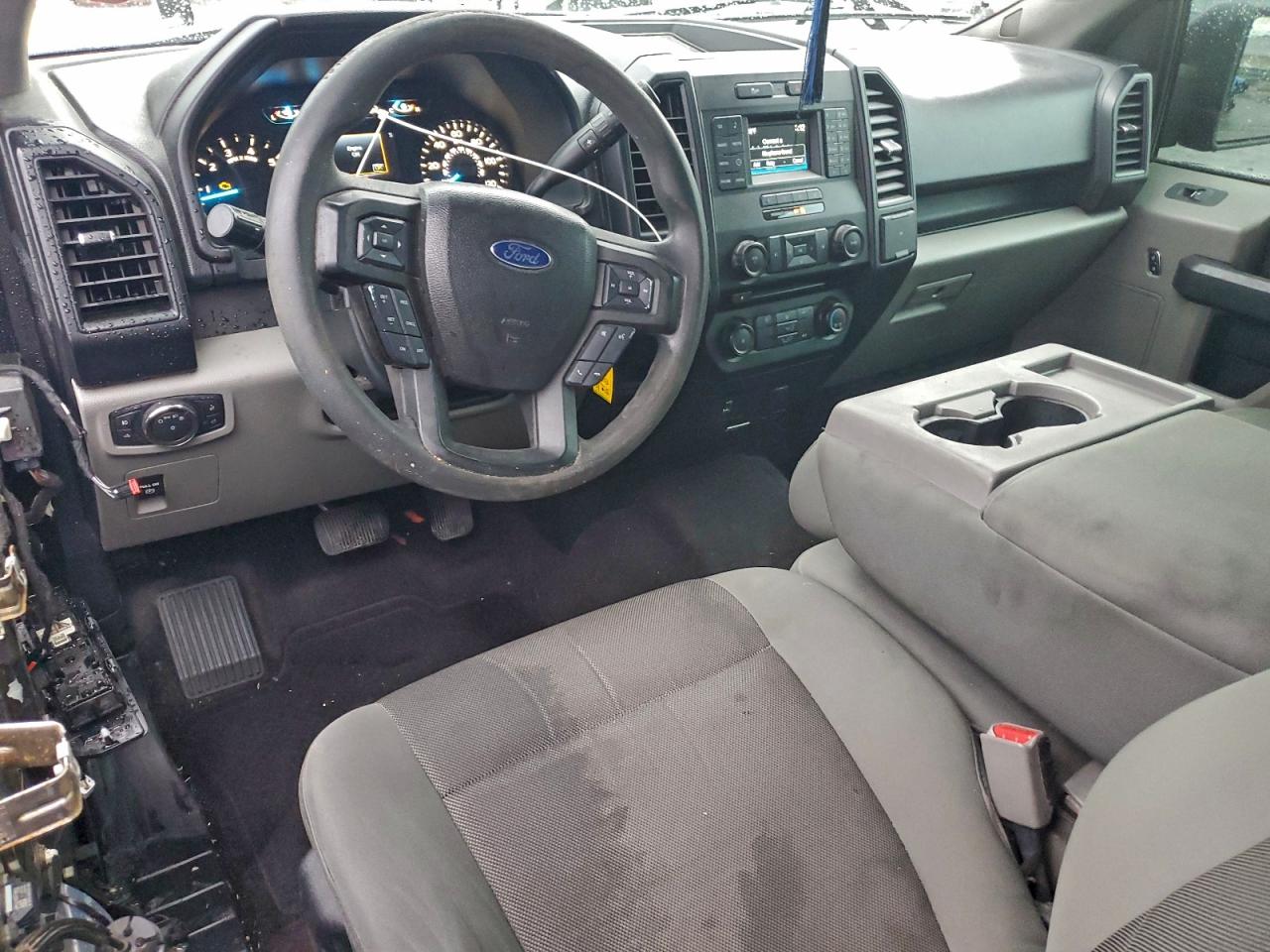 Ford F-150 Super Cab Image 8