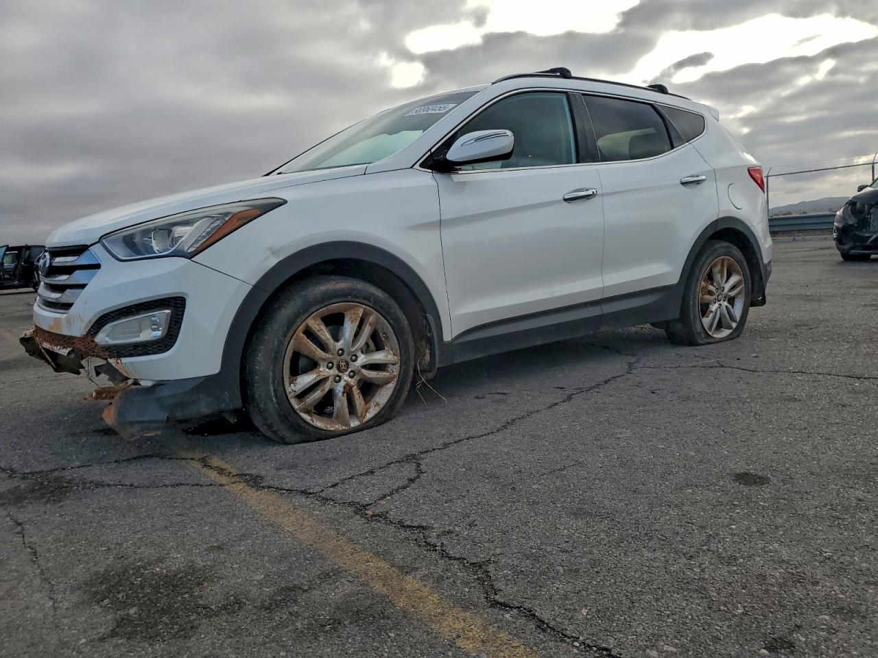 Hyundai SANTA FE Image 1