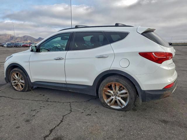 Hyundai SANTA FE Image 2