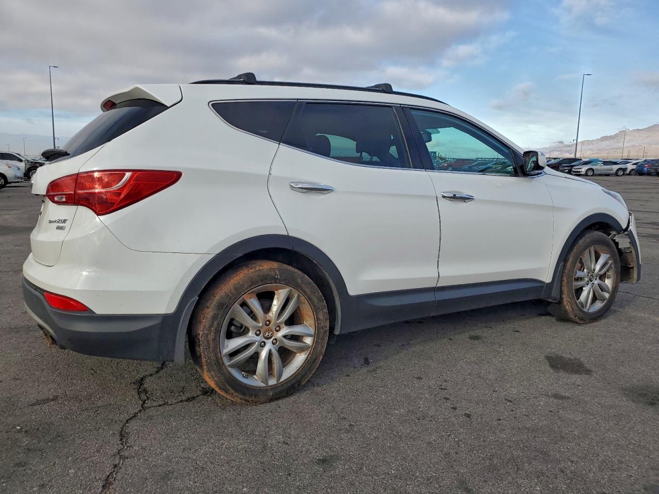 Hyundai SANTA FE Image 5