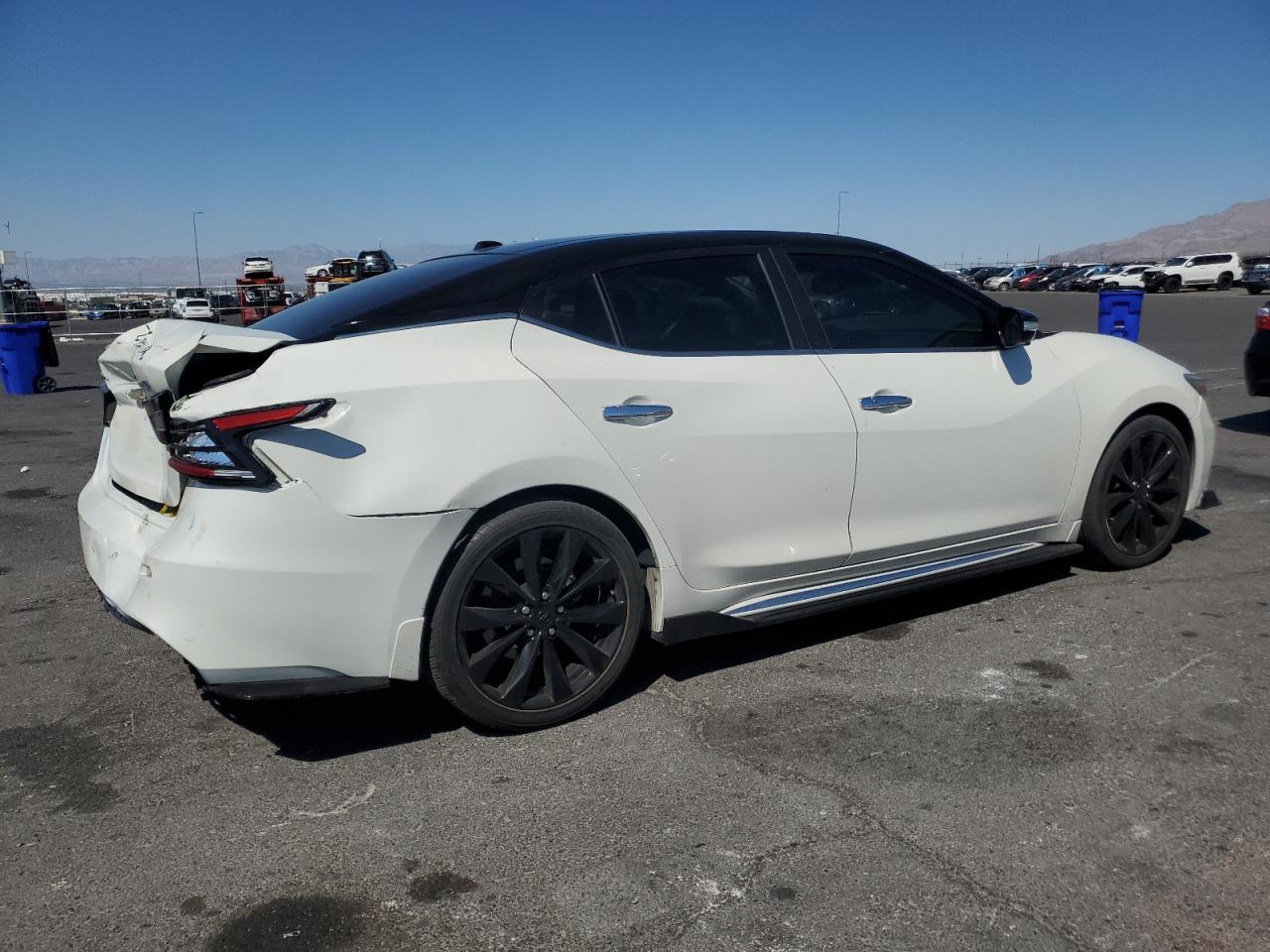 Nissan Maxima Platinum Image 2