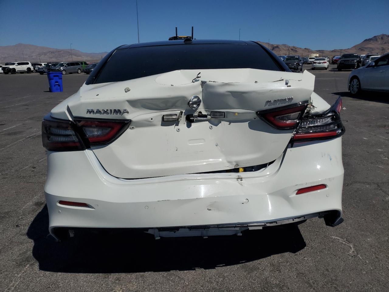 Nissan Maxima Platinum Image 7