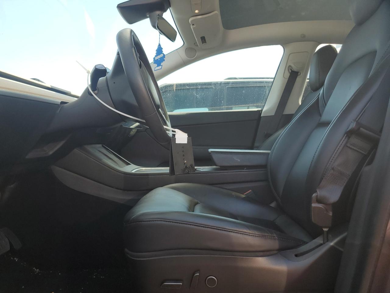 Tesla Model Y Image 12