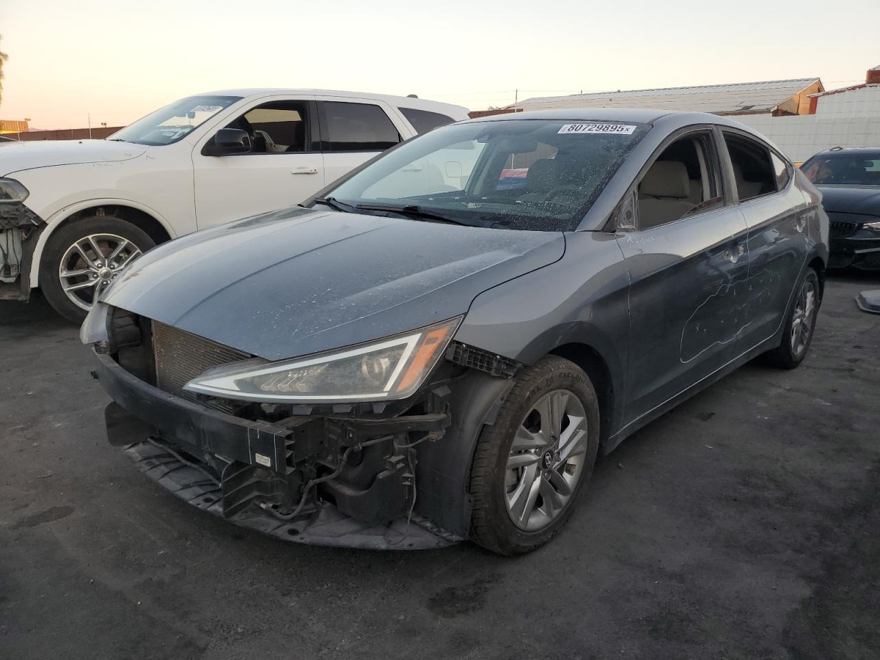 Hyundai ELANTRA Sel Image 1