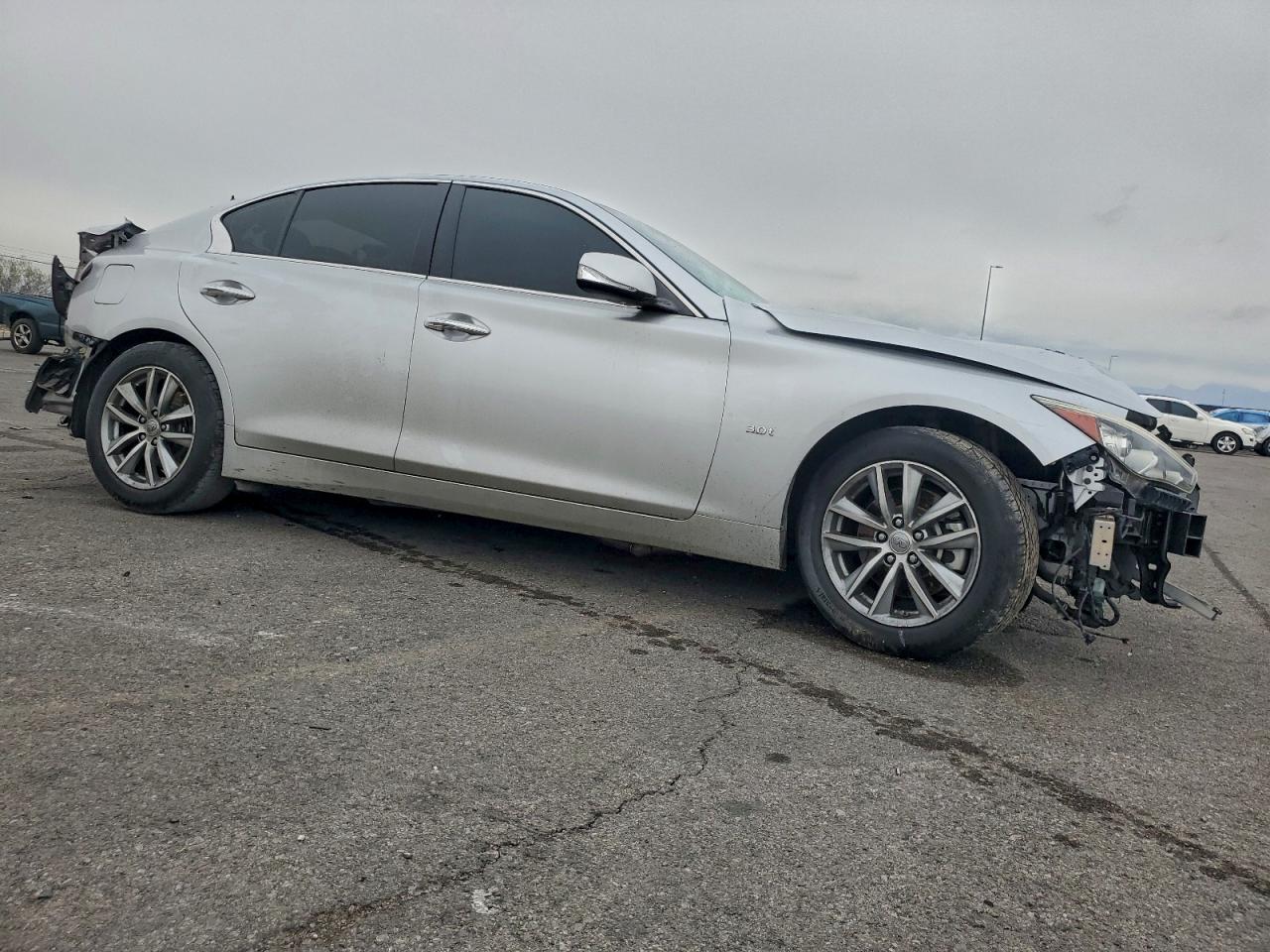 INFINITI Q50 Premium Image 9