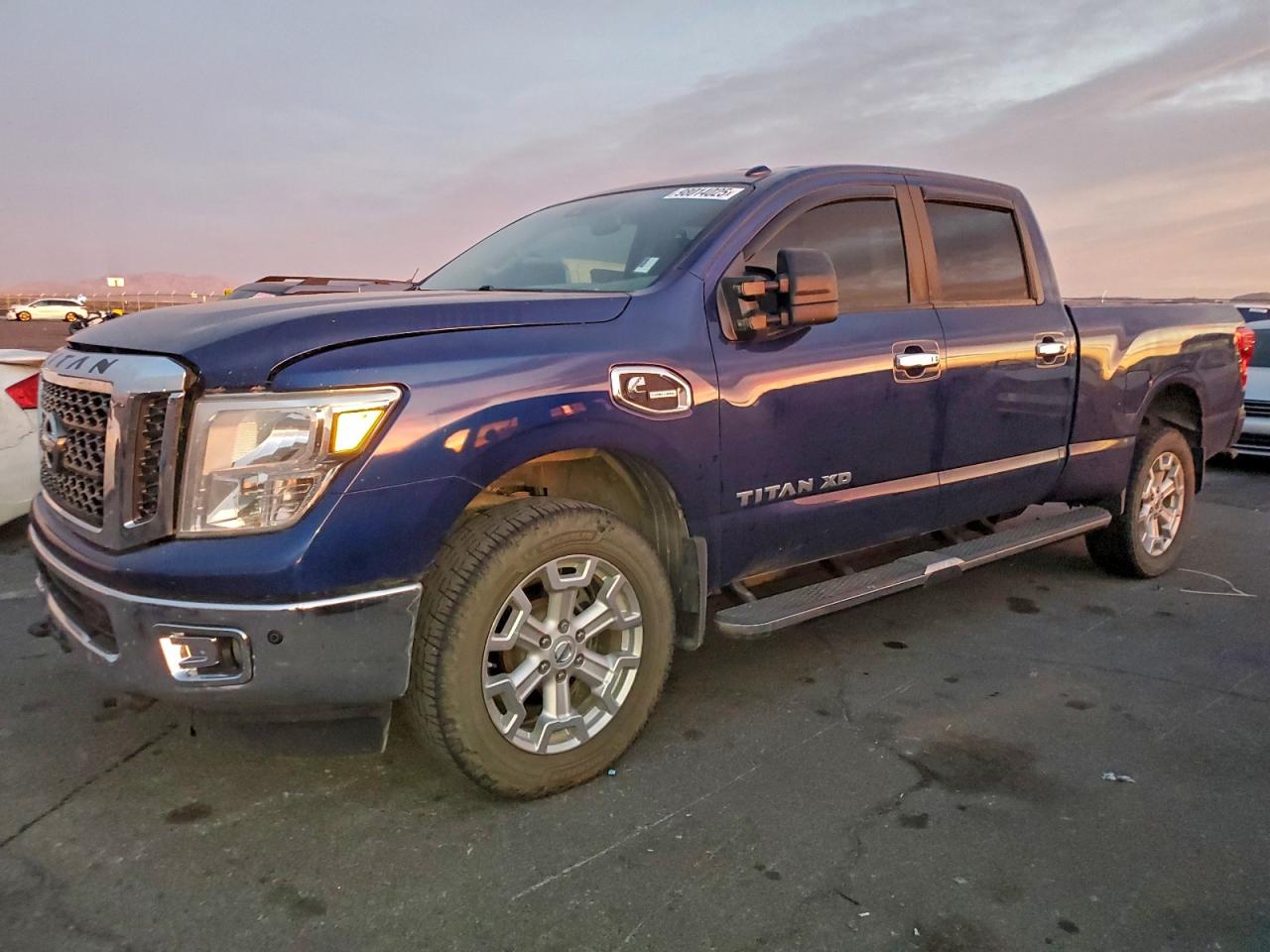 Nissan Titan Sl Image 1
