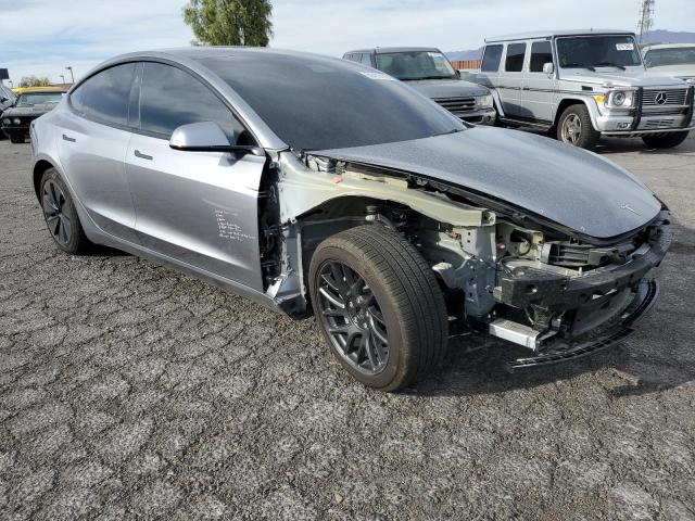 Tesla Model 3 Image 4