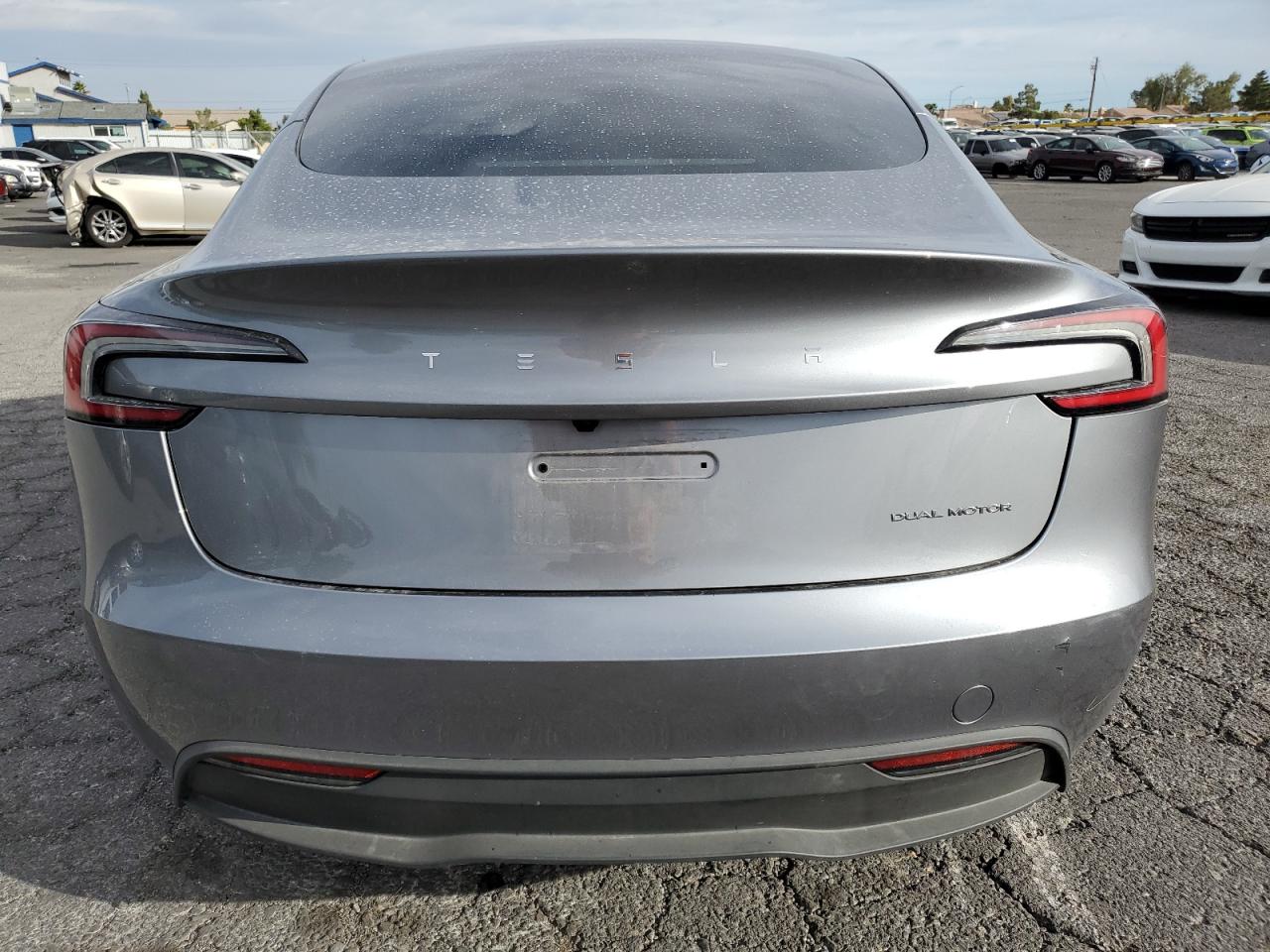 Tesla Model 3 Image 6