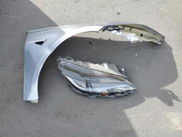 Tesla Model 3 Image 9