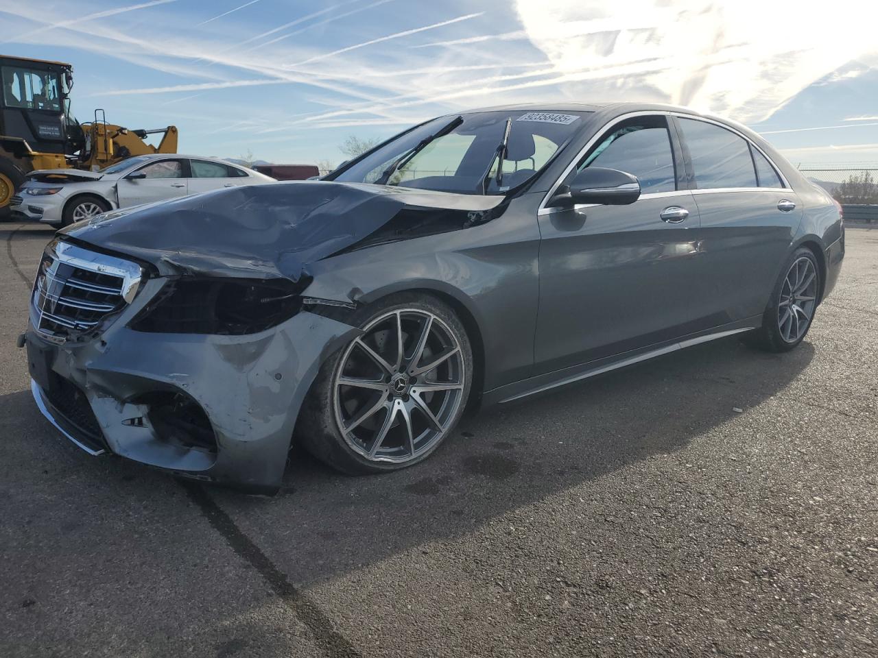 Mercedes-Benz S-Class 560 Image 1