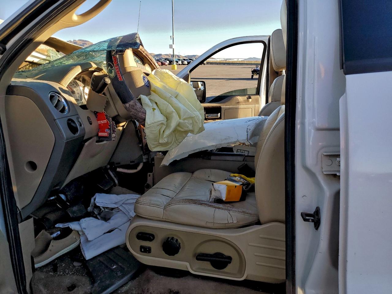 Ford F-150 Supercrew Image 10