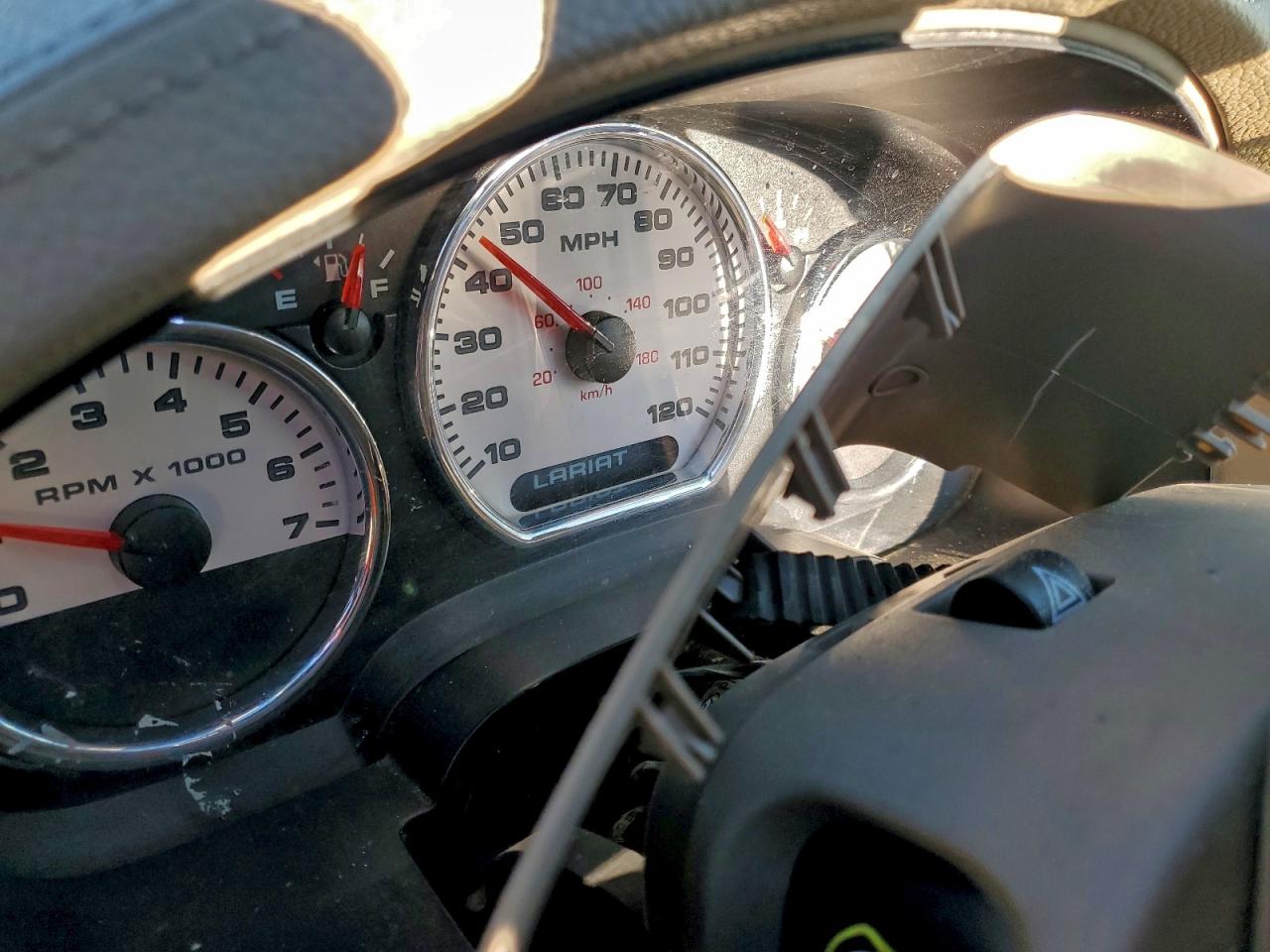 Ford F-150 Supercrew Image 3