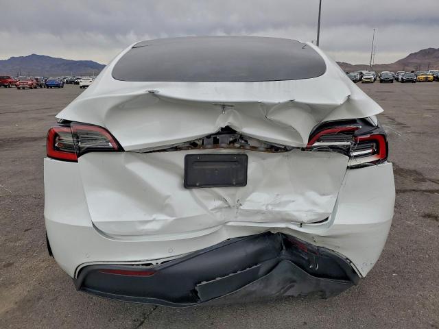 Tesla Model Y Image 11