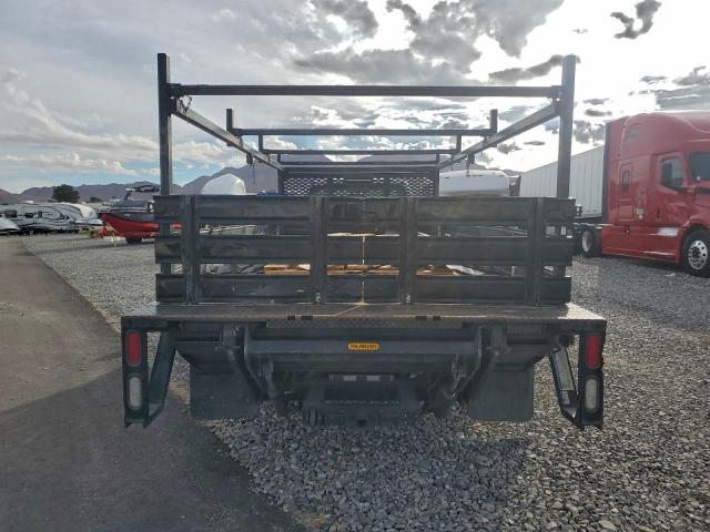 Ford F-550 Super Duty Image 8