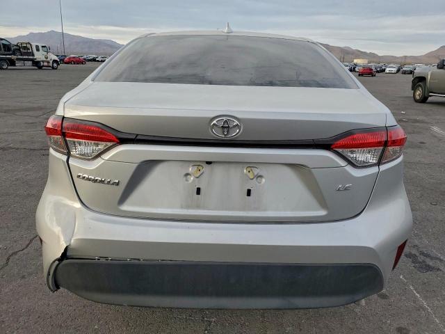 Toyota Corolla Le Image 8