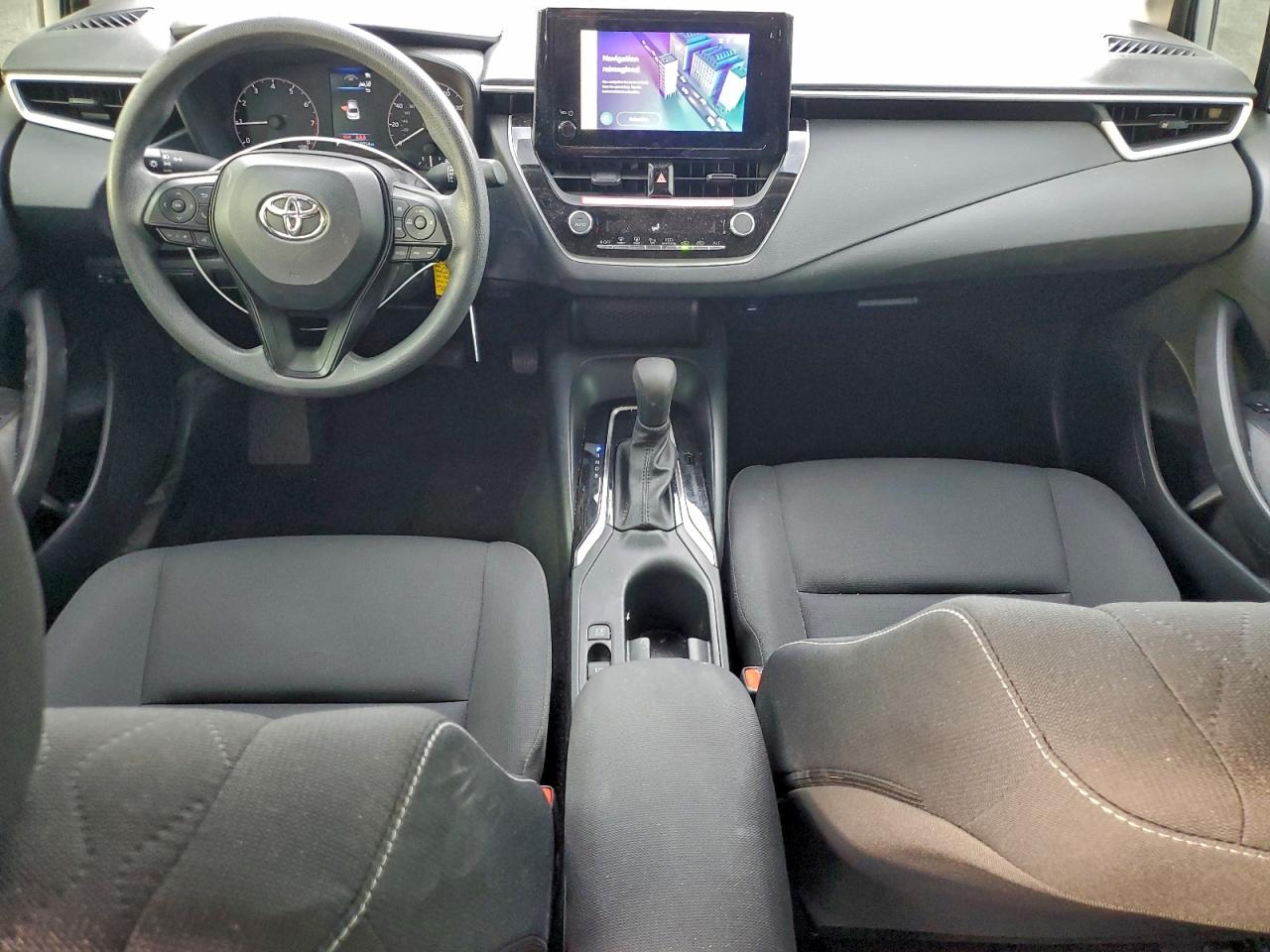 Toyota Corolla Le Image 7