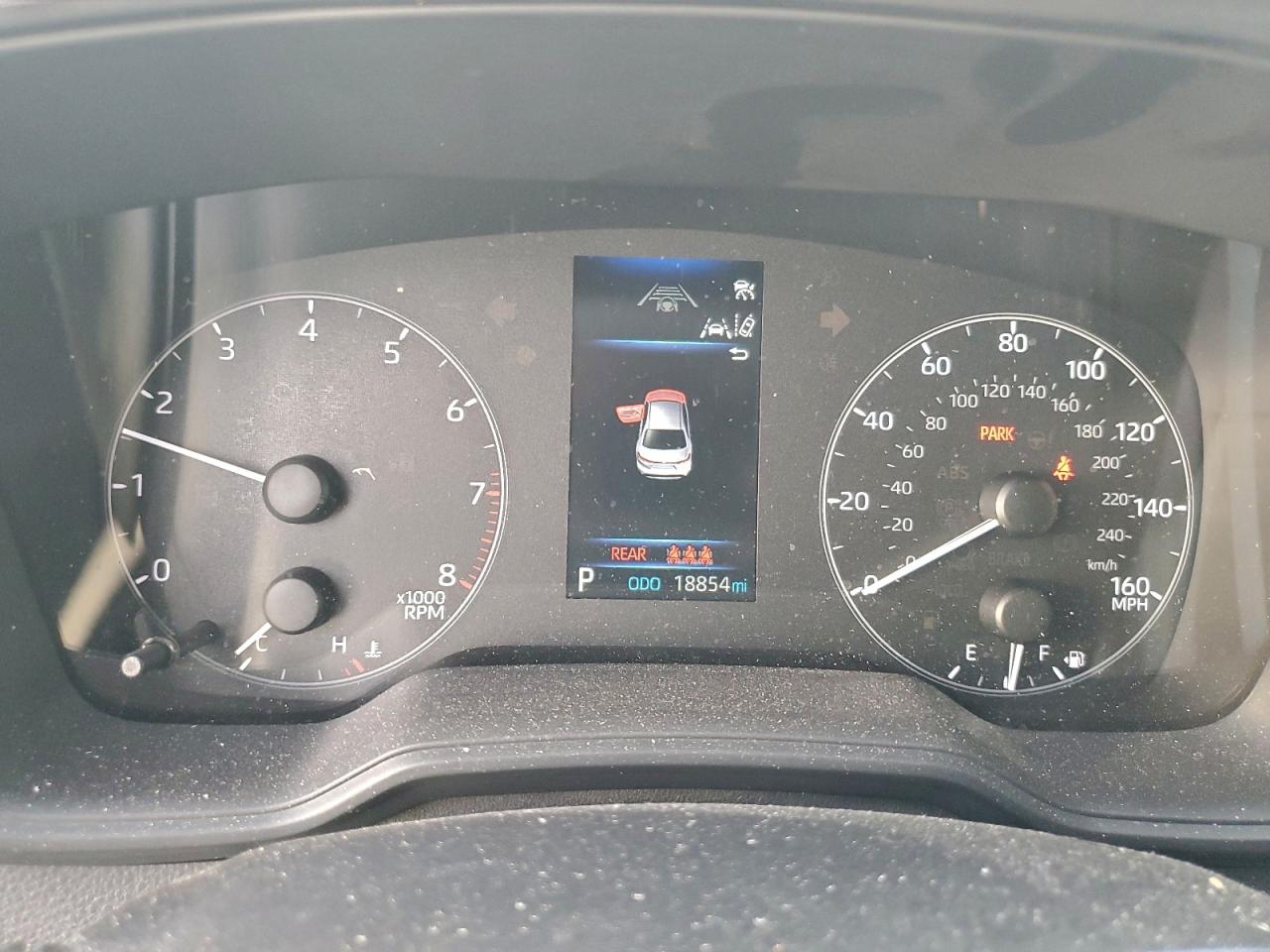 Toyota Corolla Le Image 9