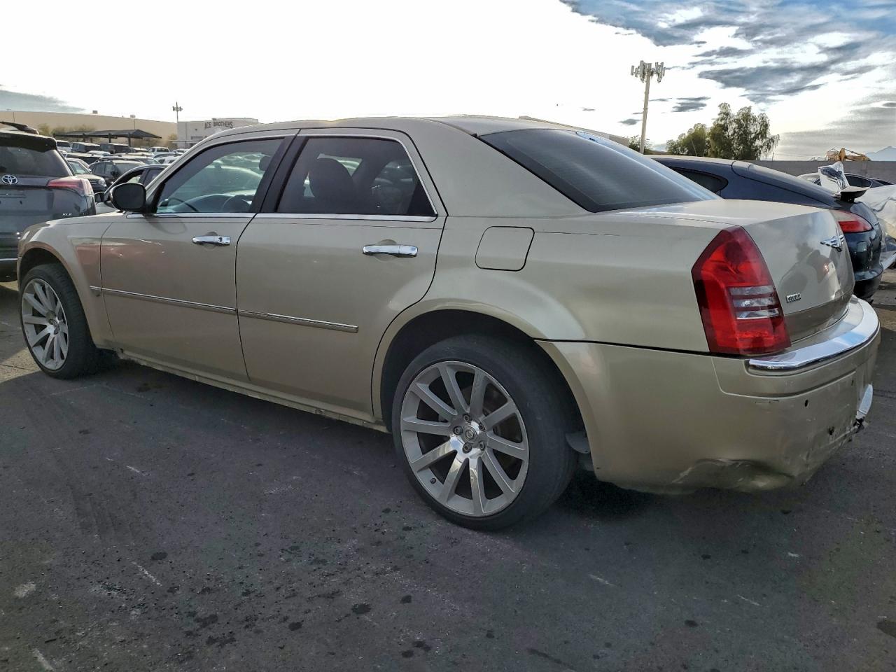 Chrysler 300 Image 3