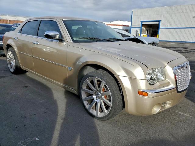 Chrysler 300 Image 2