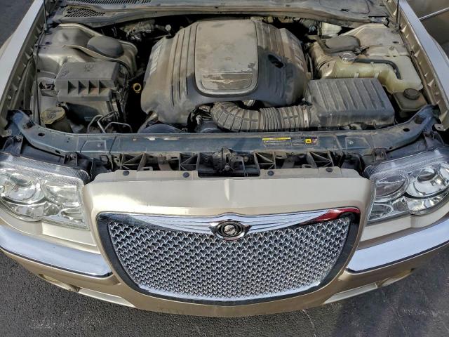 Chrysler 300 Image 6