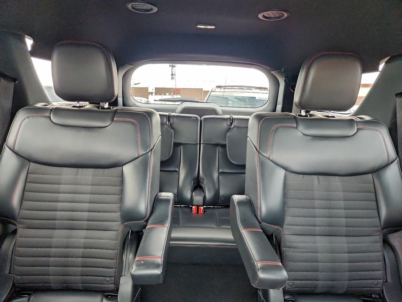 Ford Explorer St-line Image 14