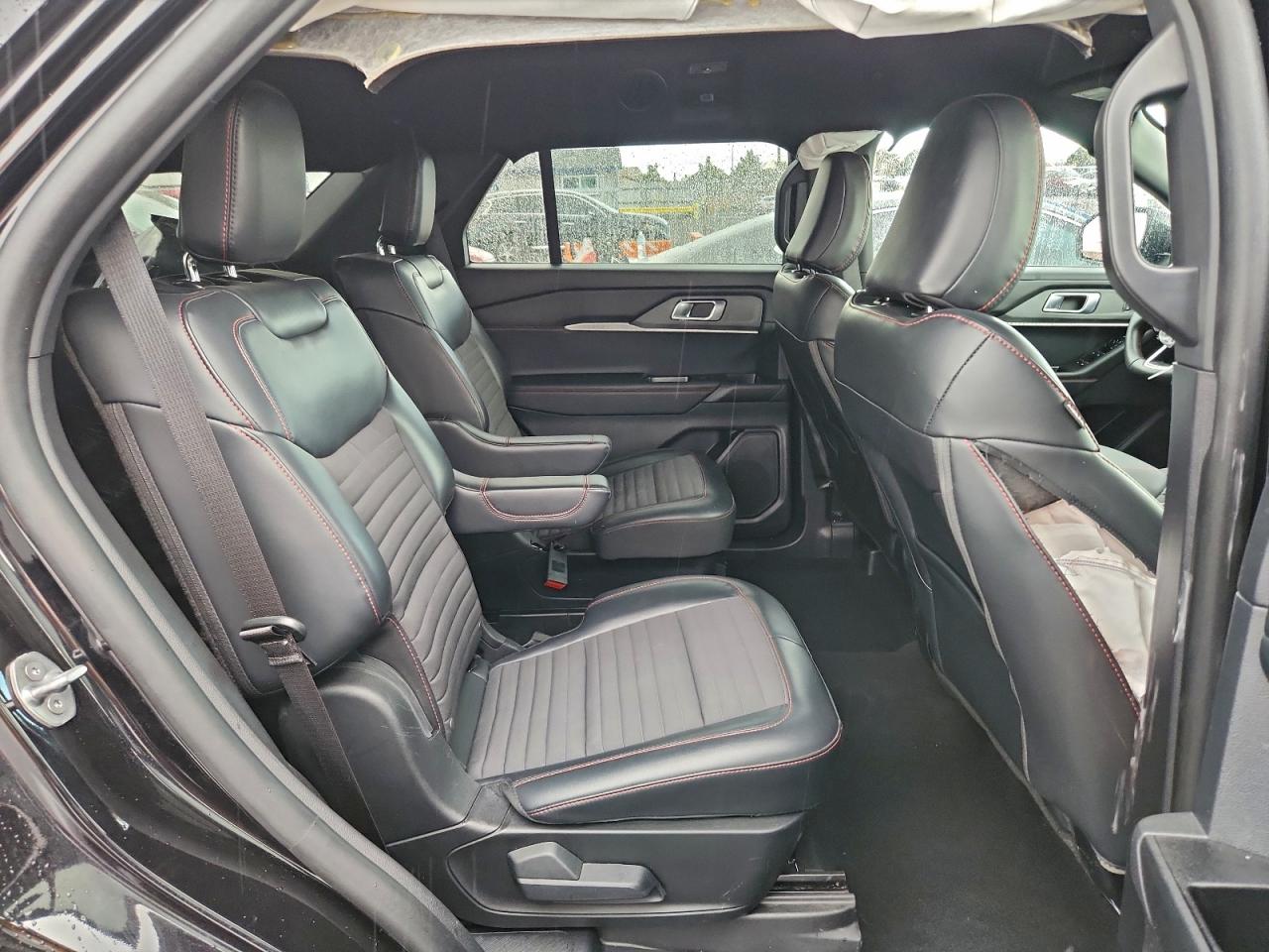 Ford Explorer St-line Image 13