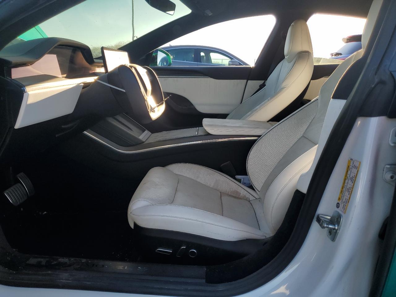 Tesla Model S Image 5