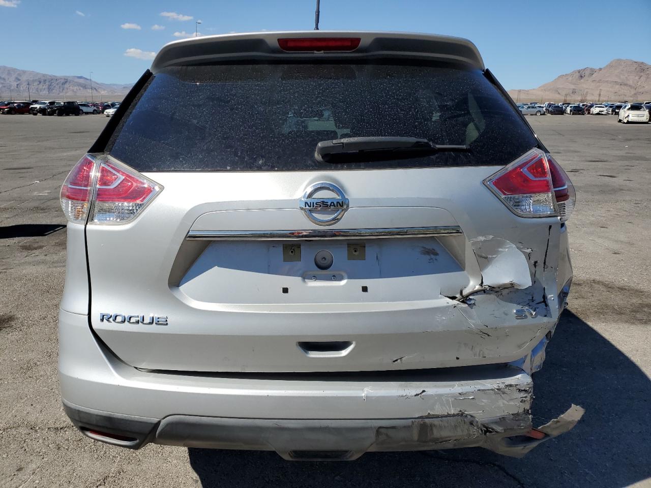 Nissan Rogue S Image 5