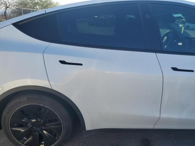 Tesla Model Y Image 8