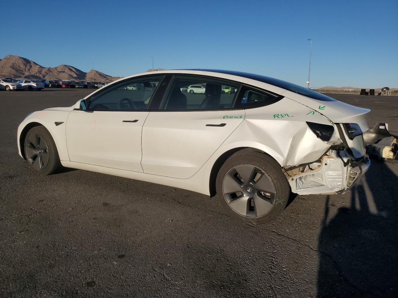 Tesla Model 3 Image 12