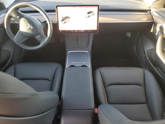 Tesla Model 3 Image 4