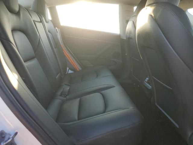 Tesla Model 3 Image 6