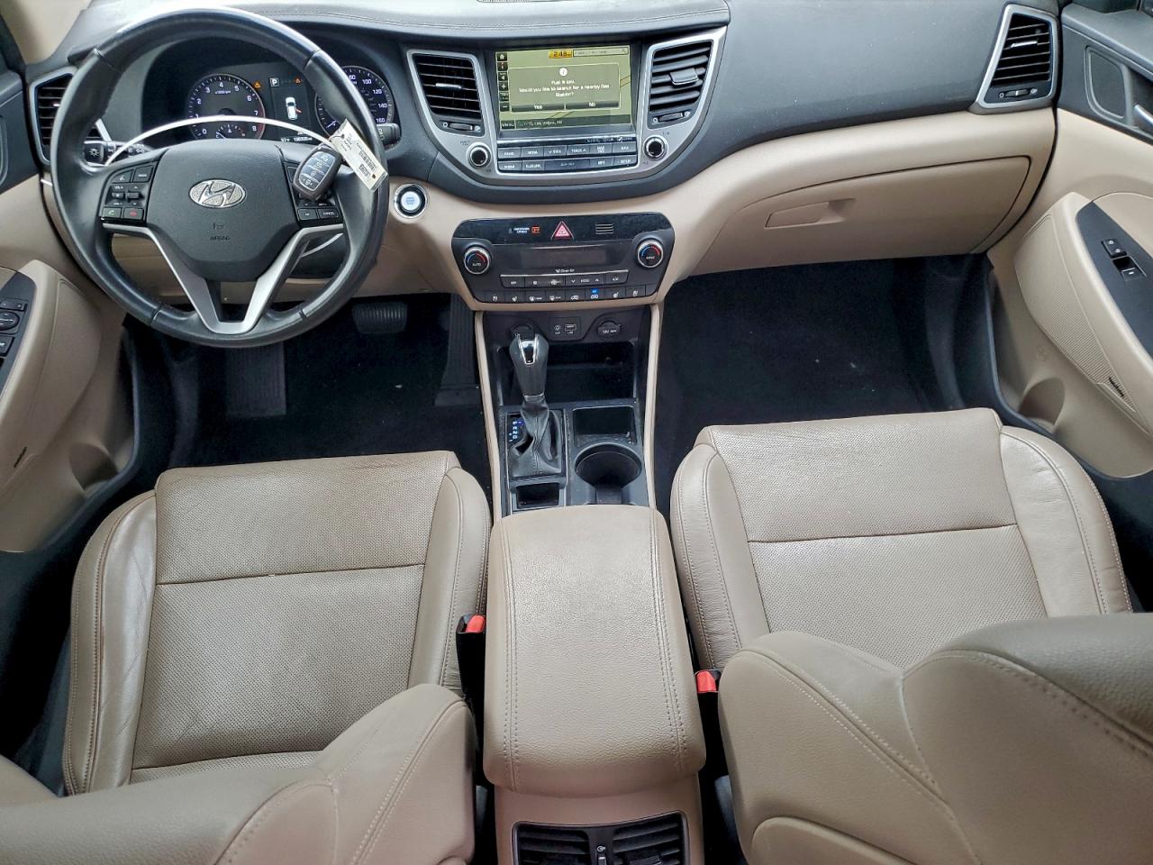 Hyundai TUCSON Limited Image 8