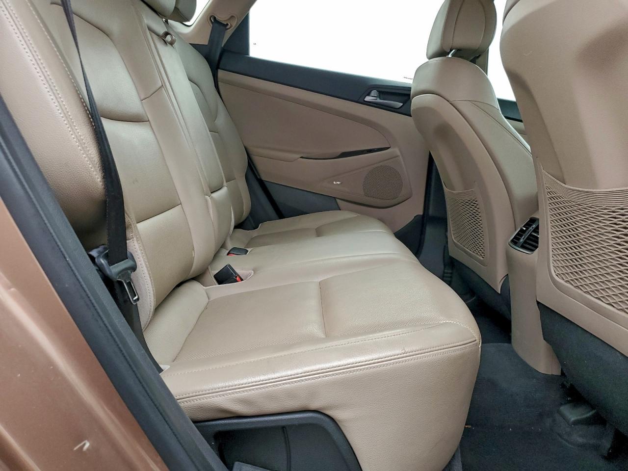 Hyundai TUCSON Limited Image 3