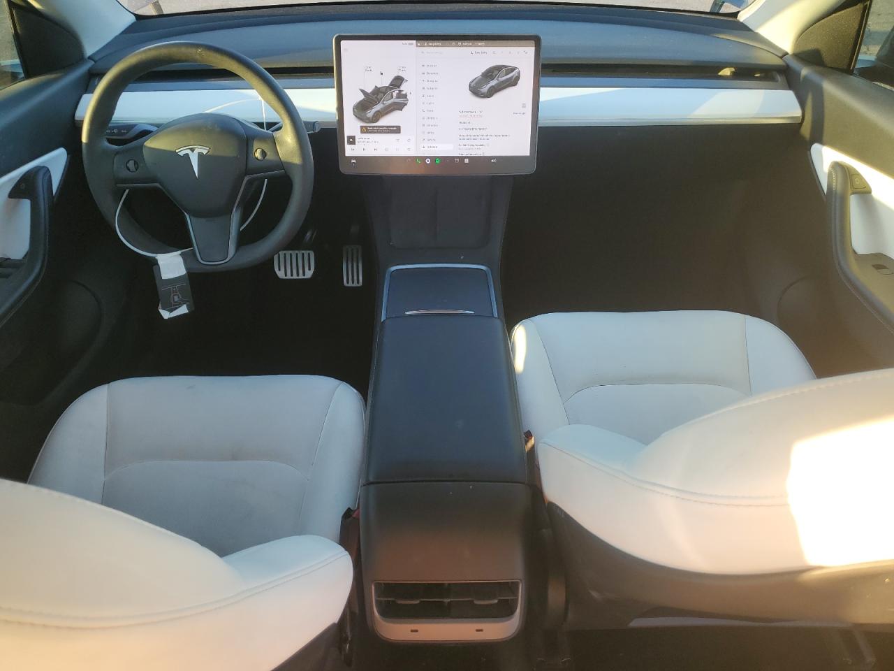 Tesla Model Y Image 13
