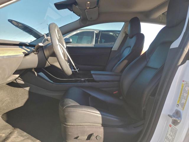 Tesla Model 3 Image 5