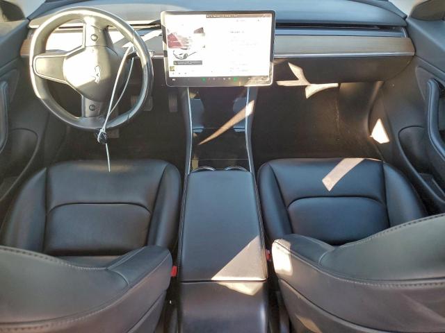 Tesla Model 3 Image 7