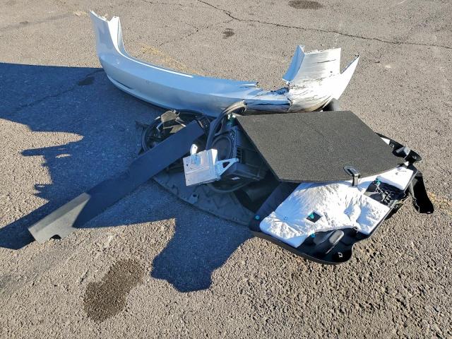 Tesla Model 3 Image 2