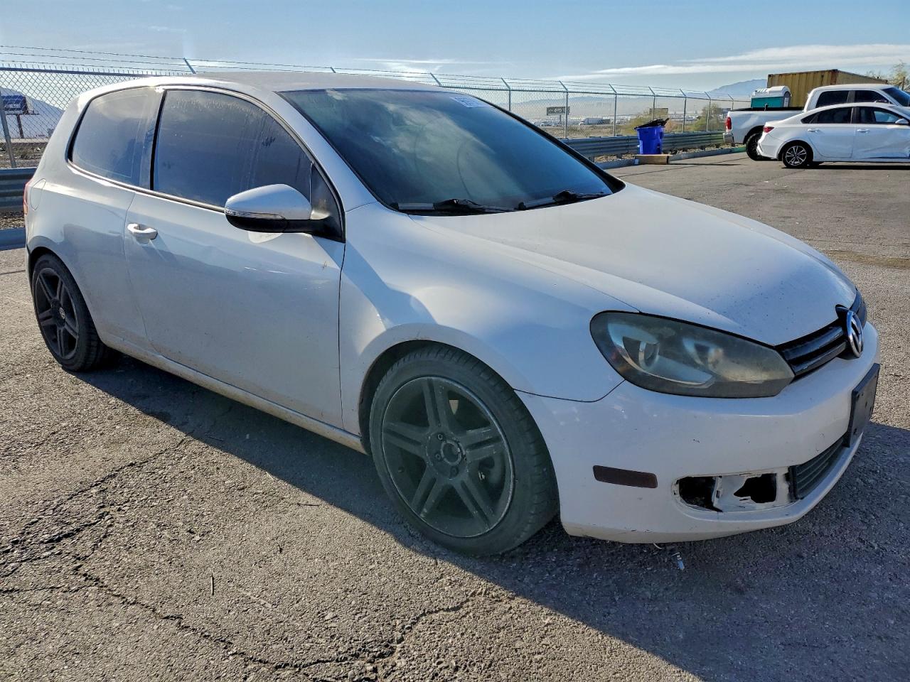 Volkswagen Golf Image 11