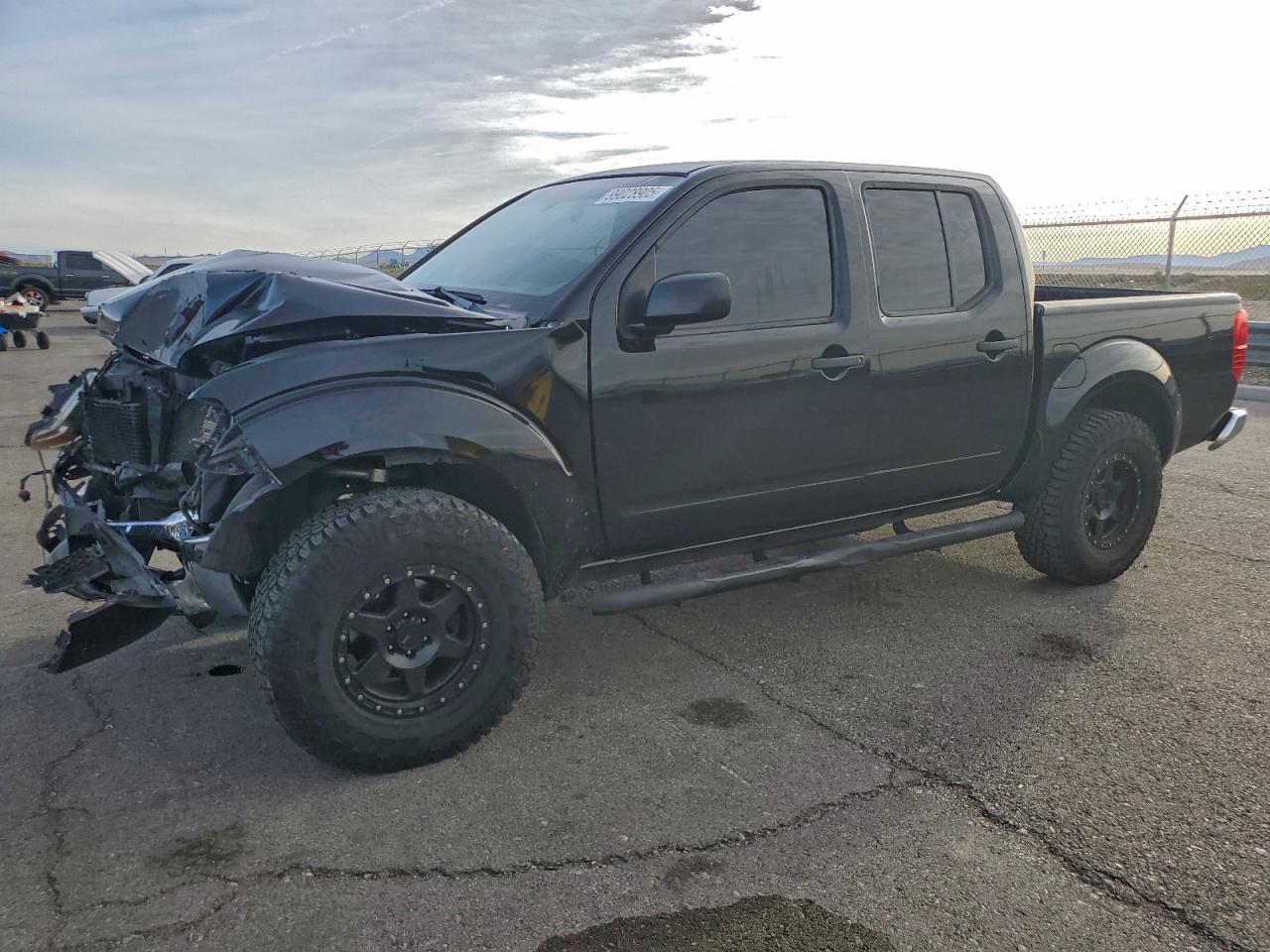 Nissan Frontier Crew Cab Se Image 1