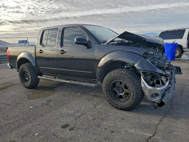 Nissan Frontier Crew Cab Se Image 8