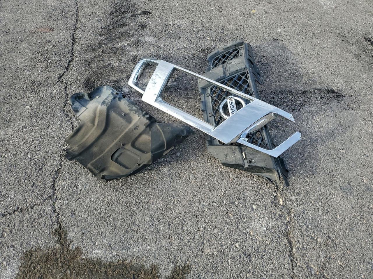 Nissan Frontier Crew Cab Se Image 9