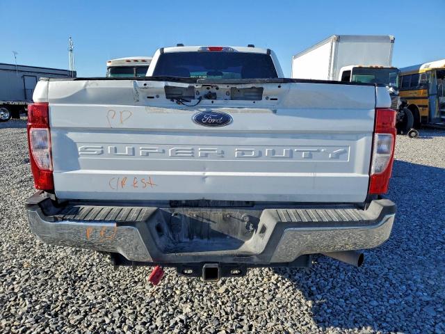 Ford F-350 Super Duty Image 11