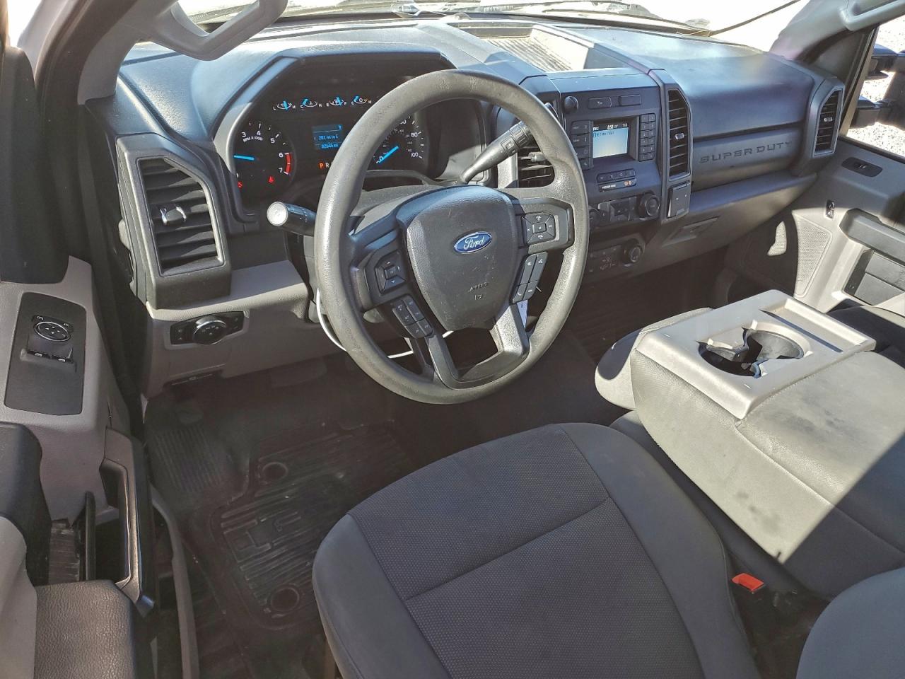 Ford F-350 Super Duty Image 7