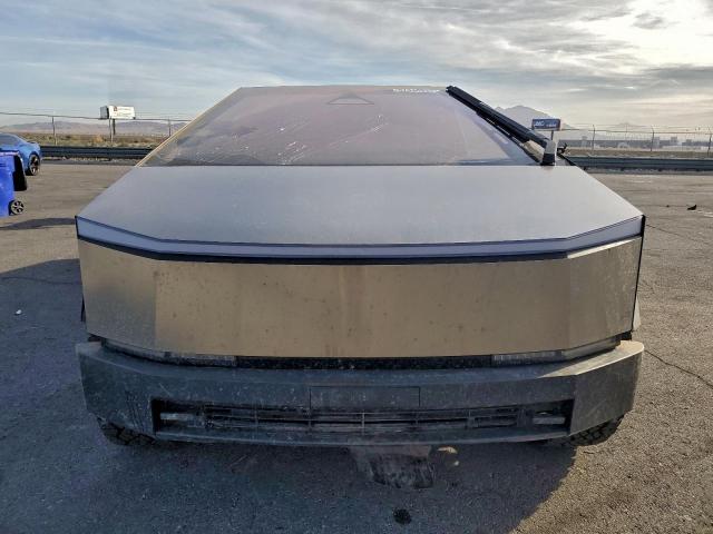 Tesla Cybertruck Image 3